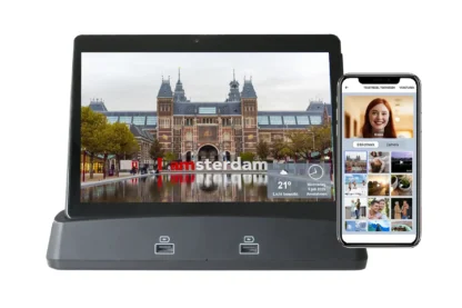 Digitale-Fotolijst-diashow-met-klok-en-weer-amsterdam